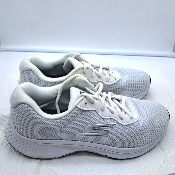 Skechers Womens Go Run Consistent 2.0 Engaged Sneaker  - Size 8.5 - Picture 1 of 14